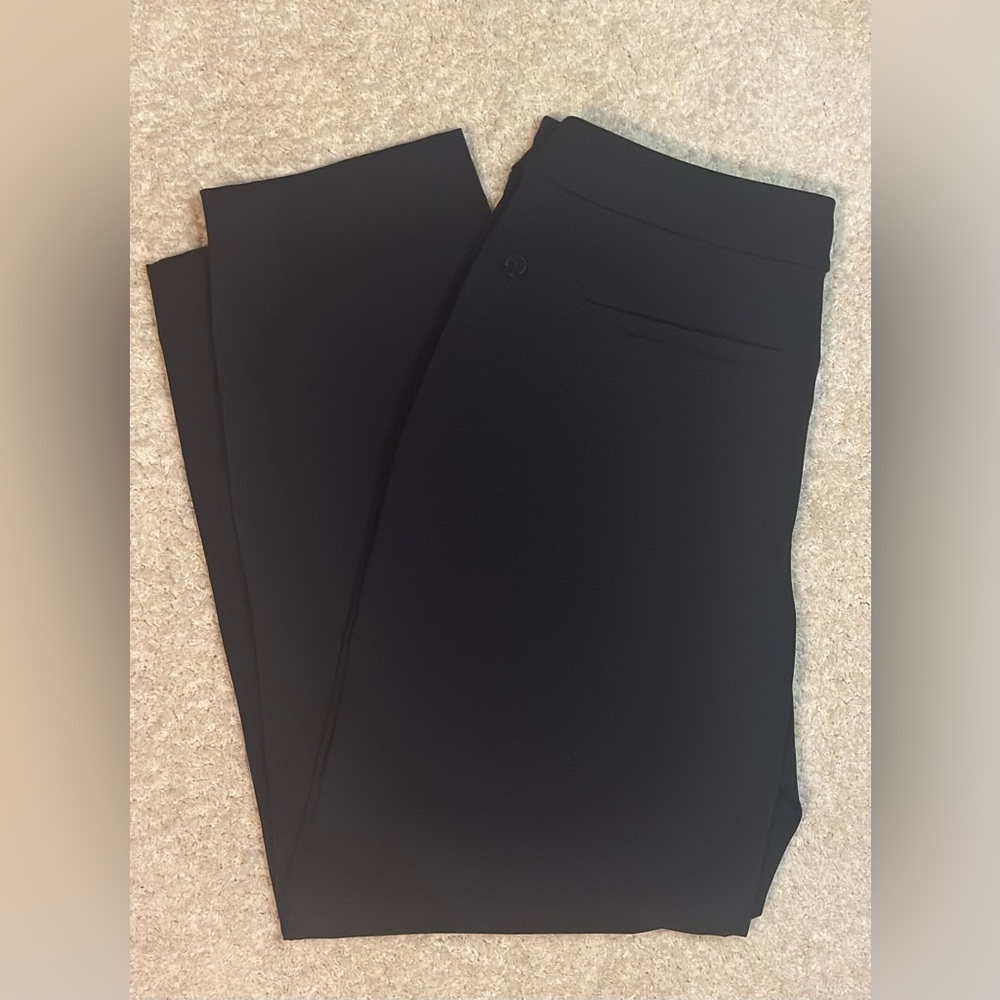 Lululemon Tapered-Leg Mid-Rise Pant 7/8 Length *Luxtreme Black Size Medium